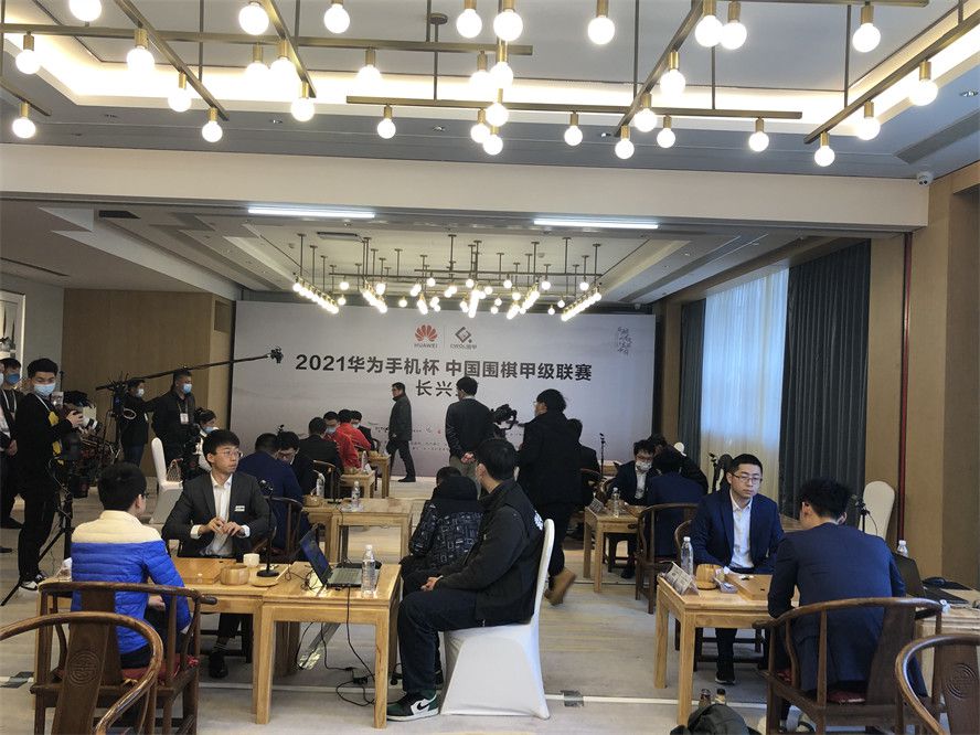 北京市速度滑冰协会技术官员代表来到现场，从中国体育人的角度对电影进行解读